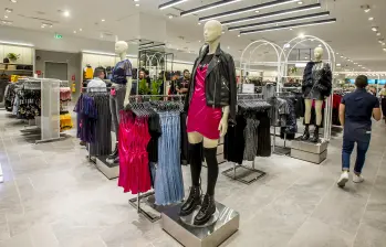 H&M se consolidó como la marca que más ropa importada trae a Colombia. Foto: Juan Antonio Sánchez 