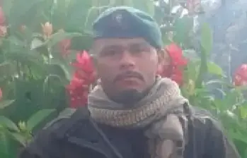 Erlinson Echavarría Escobar (“Ramiro”), comandante del frente 18 de las disidencias de las Farc. FOTO: CORTESÍA. Erlinson Echavarría Escobar (“Ramiro”), comandante del frente 18 de las disidencias de las Farc. FOTO: CORTESÍA.