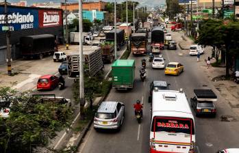Los infractores de la medida podrían recibir multas de hasta 15 salarios mínimos diarios y hasta la inmovilización de sus vehículos. FOTO: CAMILO SUÁREZ ECHEVERRY