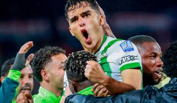 El primer gol del compromiso llegó al minuto 25, cuando el juvenil sensación Juan Manuel Rengifo apareció en el área para definir con gran categoría. Foto: Manuel Saldarriaga Quintero