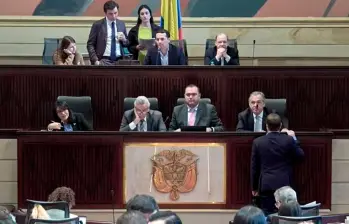 Con presencia del ministro de Hacienda, Germán Ávila, se reanudó en el Congreso el debate del proyecto de reforma tributaria. FOTO tomada de YouTube
