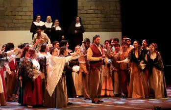 En el montaje escénico de las obras participarán más de cien personas en el escenario y detrás de escena. Foto: Camilo Suárez.