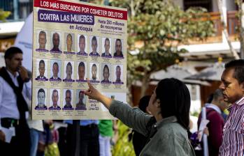 Este es el cartel de los 18 hombres más buscados por violencia contra las mujeres en Antioquia; ¿los ha visto? 