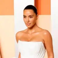 Cerca de diez sospechosos están siendo juzgados por el atraco a mano armada de joyas valoradas en 10 millones de dólares que sufrió la estadounidense Kim Kardashian en París. FOTO: Gettty