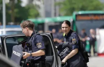 La Policía acordonó la zona y las autoridades administrativas se dirigen al lugar. FOTO: AFP.