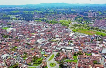 El suelo urbano del Valle de San Nicolás pasó de 10 kilómetros cuadrados en 1995 a 40 kilómetros cuadrados en 2024. FOTO Manuel Saldarriaga