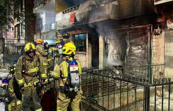 La emergencia fue atendida por tres tripulaciones del cuerpo de bomberos. FOTO: Cortesía Dagrd