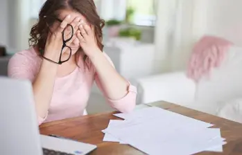 El síndrome de la vida ocupada amenaza el equilibrio vida-trabajo. FOTO: GETTY