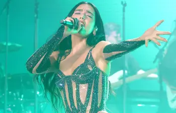 Dua Lipa desmintió la versión del Daily Mail y afirmó que su exagente David Levy ya no trabaja con ella desde comienzos de este año. FOTO GETTY