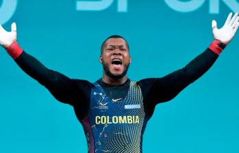 Yeison López festejó en Tailandia y pone a soñar a Colombia con podio olímpico en París. FOTO CORTESÍA COC