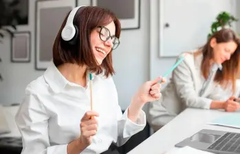 Trabajadores de Intelcia en áreas de call center, ventas y atención al cliente. FOTO: GETTY