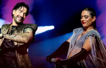 Carlos Torres y Carolina Ramírez conservarán sus personas en La reina del flow 3. FOTO: Caracol Televisión