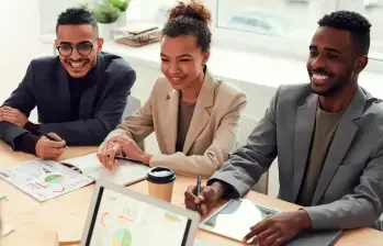 El área de talento humano impulsa la contratación en Colombia con cientos de vacantes urgentes. FOTO: GETTY El área de talento humano impulsa la contratación en Colombia con cientos de vacantes urgentes. FOTO: GETTY