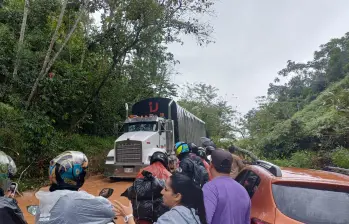 Derrumbes en la autopista Medellín-Bogotá. Foto: Juan Antonio Sánchez, EL COLOMBIANO