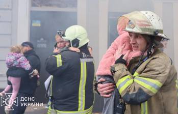 Los más de 40 niños de un jardín infantil en Járkov lograron ser rescatados. FOTO: X DE VOLODOMIR ZELENSKY  Los más de 40 niños de un jardín infantil en Járkov lograron ser rescatados. FOTO: X DE VOLODOMIR ZELENSKY