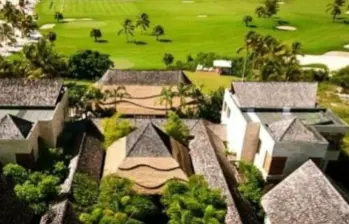 Vista aérea de Villa La Caracola, la lujosa mansión en Cap Cana incautada por EE. UU. como parte de los bienes vinculados a Nicolás Maduro. Foto: Redes Sociales. 