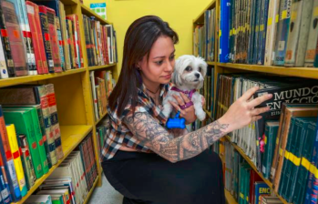 Letras y mascotas: cinco novelas para el Día del Libro protagonizadas por perros y gatos