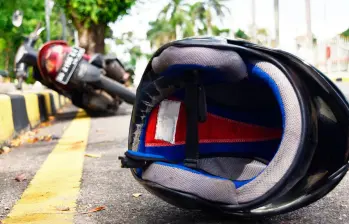 Motociclista, presuntamente borracho, arrolló a tres personas en Rionegro