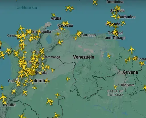 Así se vio el espacio aéreo de Venezuela tras advertencias de EE. UU. a aerolíneas. FOTO: Flight Radar.