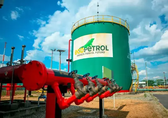 Ecopetrol vivió un año complejo en 2025, entre polémicas internas y desafíos financieros que impactaron su gobernanza y reputación. Foto: AFP