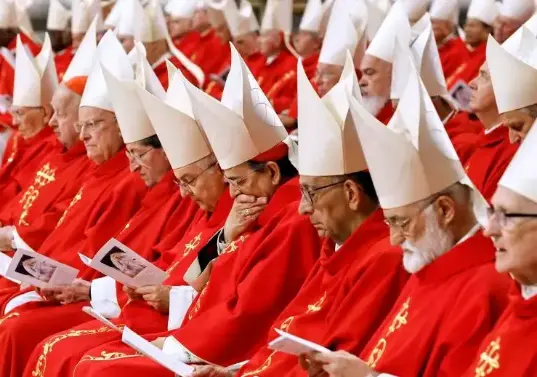 Las congregaciones generales permiten a los cardenales conocerse antes de votar en la Capilla Sixtina. FOTO Getty