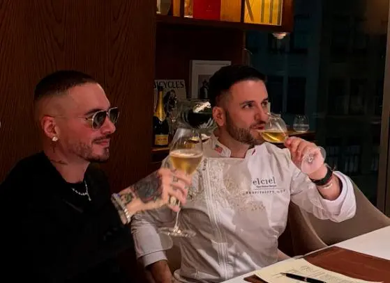 J Balvin y Juan Manuel Barrientos estuvieron en la inauguración de la nueva sede de Elcielo. FOTO Instagram @elcielonewyork J Balvin y Juan Manuel Barrientos estuvieron en la inauguración de la nueva sede de Elcielo. FOTO Instagram @elcielonewyork
