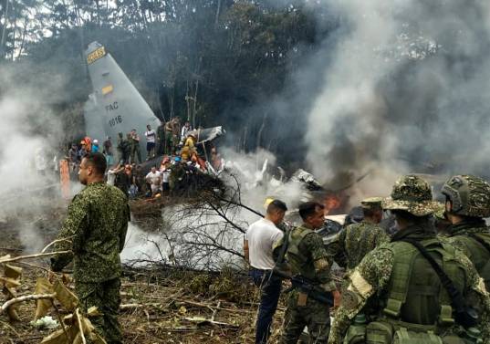 El accidente del avión Hércules se registró el pasado 23 de marzo en un área selvática del municipio de Puerto Leguízamo, en Putumayo. Murieron 69 integrantes de la Fuerza Pública y 57 sobrevivieron. FOTO<b><span class="mln_uppercase_mln"> AFP</span></b>