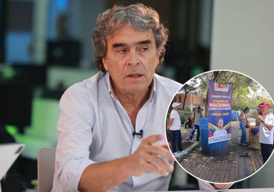 El candidato presidencial Sergio Fajardo busca que se lleve a la urnas la iniciativa de un artículo de estabilidad constitucional. Fotos: Manuel Saldarriaga Quintero - EL COLOMBIANO