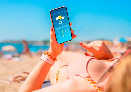 Un gran error es exponer el celular al sol. FOTO Getty