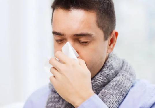 El país cuenta con un sistema de vigilancia epidemiológica y de laboratorio fortalecido, que permite la detección temprana de virus respiratorios y la adopción oportuna de medidas de control. FOTO: Freepik