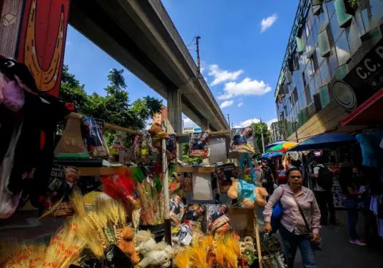Así se ven las calles de Medellín en la víspera del año nuevo. FOTO: Andrés Camilo Suárez Echeverry