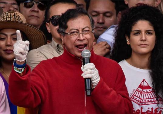 El presidente Gustavo Petro se ha referido a diferentes temas de manera enredada. De hecho, ha mencionado algunos que aparentemente no tienen relación. Foto: Colprensa.