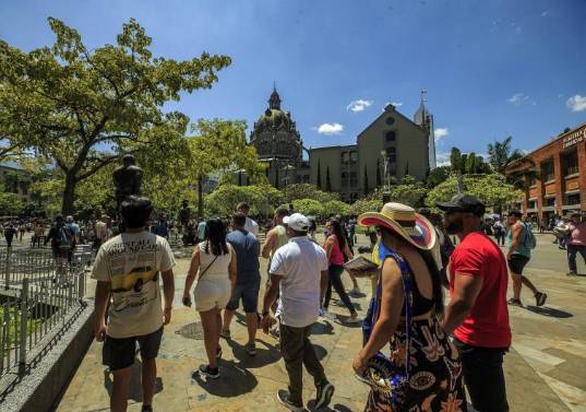 En 2024, Colombia rompió su récord de turismo con casi siete millones de visitantes, lo que representó un aumento del 8,5% con respecto a los 6,2 millones que recibió en 2023. FOTO <b>Camilo Suárez.</b>