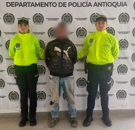 La Policía de Antioquia adelantó un operativo en el que capturaron a 14 acusados de delitos sexuales. Este es uno de ellos. FOTO CORTESÍA. 