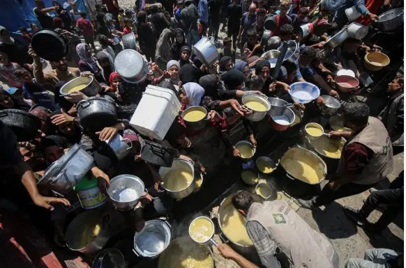 a Organización de las Naciones Unidas (ONU) declaró oficialmente la hambruna en el enclave, donde más de medio millón de personas viven en condiciones que expertos califican como catastróficas. FOTO: Agencia Xinhua
