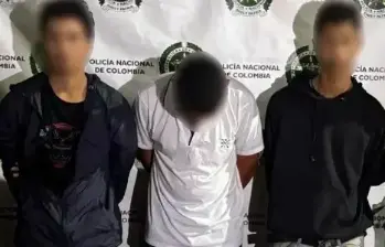 ¡Conchudos! Atracaron un local y los pillaron volándose por el techo