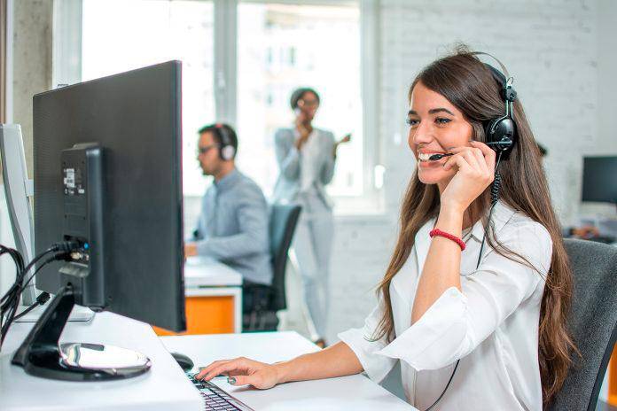 El sector de servicio al cliente y afines es hoy uno de los motores del empleo formal en las principales ciudades de Colombia. FOTO: GETTY