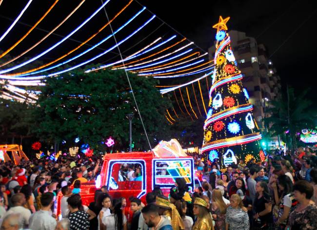 En Envigado ya arrancó la Navidad en la noche de este viernes