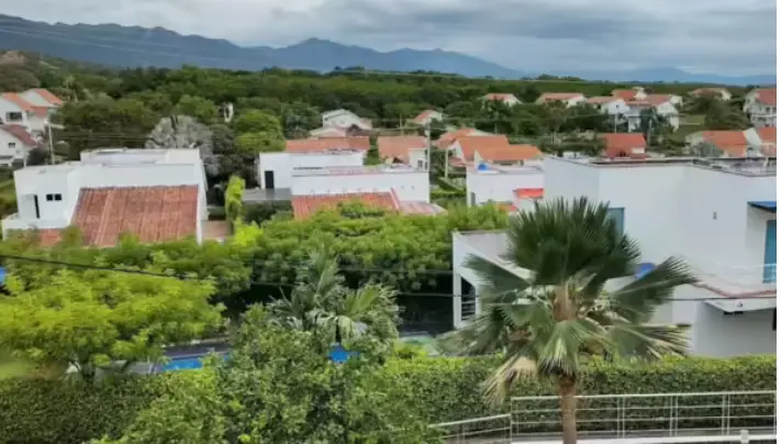 Uno los bienes investigados estaría en el Condominio Villa María en el municipio de Girardot, Cundinamarca. Foto: redes sociales.