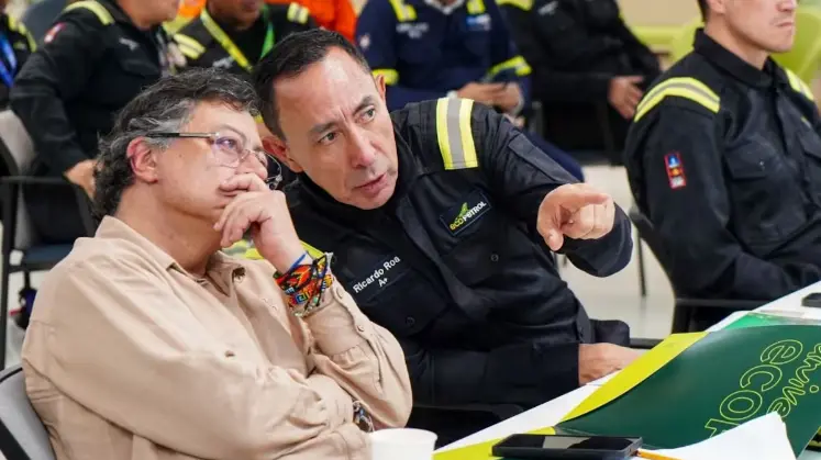 Ricardo Roa, presidente de Ecopetrol; y Gustavo Petro, presidente de Colombia. FOTO: Cortesía Ecopetrol