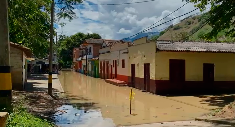 Así se ve Bolombolo con la inundación. Foto: Cortesía Alcaldía de Venecia. 