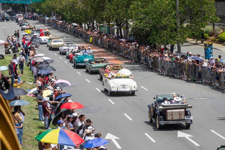 Desde meseros hasta auxiliares de cocina, las vacantes para la Feria de las Flores ya están abiertas en Medellín y su área metropolitana. FOTO: SNEYDER GUTIÉRREZ