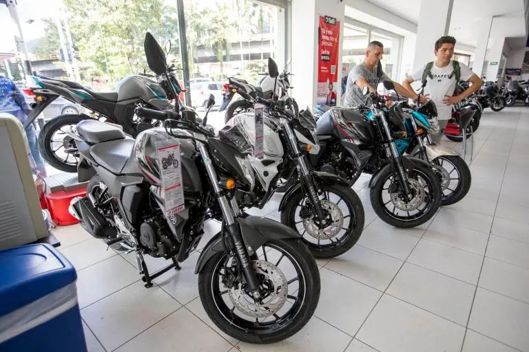 Las alianzas con entidades financieras han dinamizado el mercado de motocicletas. FOTO: Edwin Bustamante