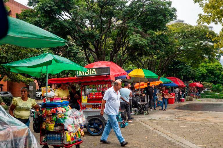 A pesar de la caída en sectores clave como la construcción, el desempleo siguió disminuyendo. FOTO: EL COLOMBIANO