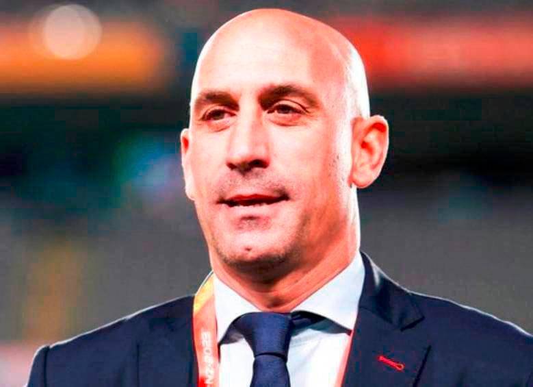 Fifa Suspendi Por Tres A Os A Luis Rubiales Por Beso Forzado A Jenni