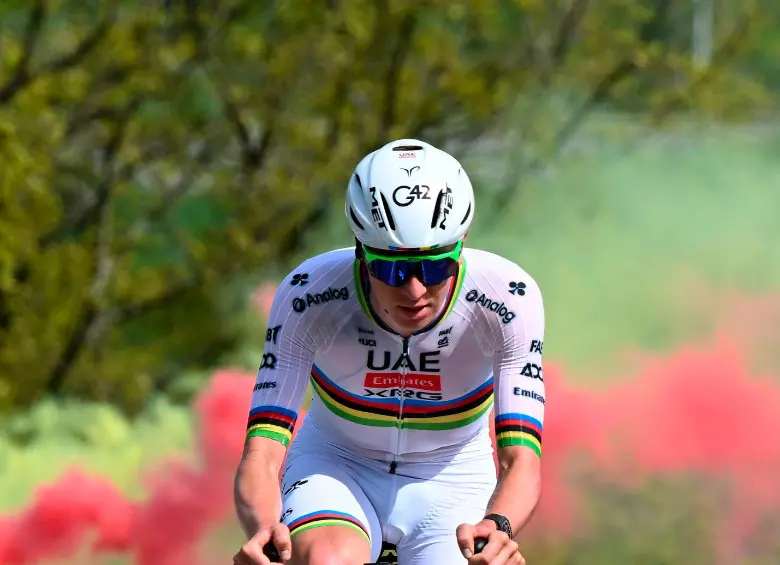 Tadej Pogacar es quien manda en la actualidad en el ciclismo mundial. En 2024 ganó Giro, Tour y MundialFOTO GETTY