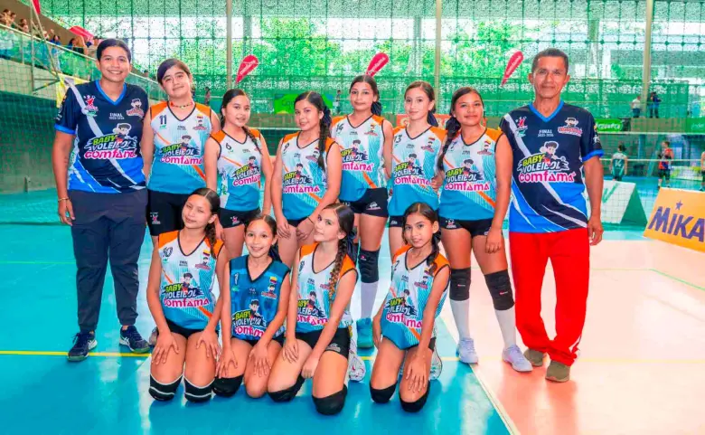 Voleibolistas de Amazonas enamoran con sus jugadas en el Yesid Santos en el Festival de Festivales