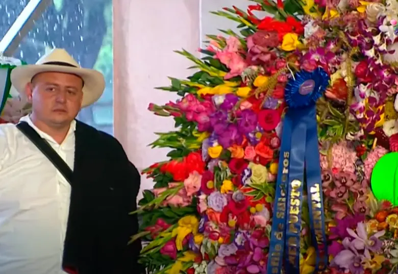 Premiación silleta monumental; el ganador del primer puesto, Juan Pablo Sánchez Martínez. FOTO Captura de video