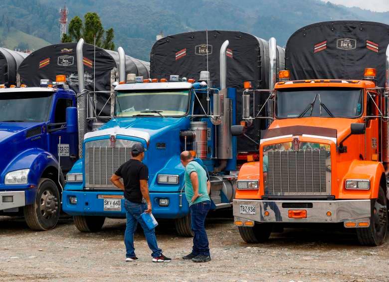 Camioneros denuncian pérdidas por aumento de bloqueos en carreteras