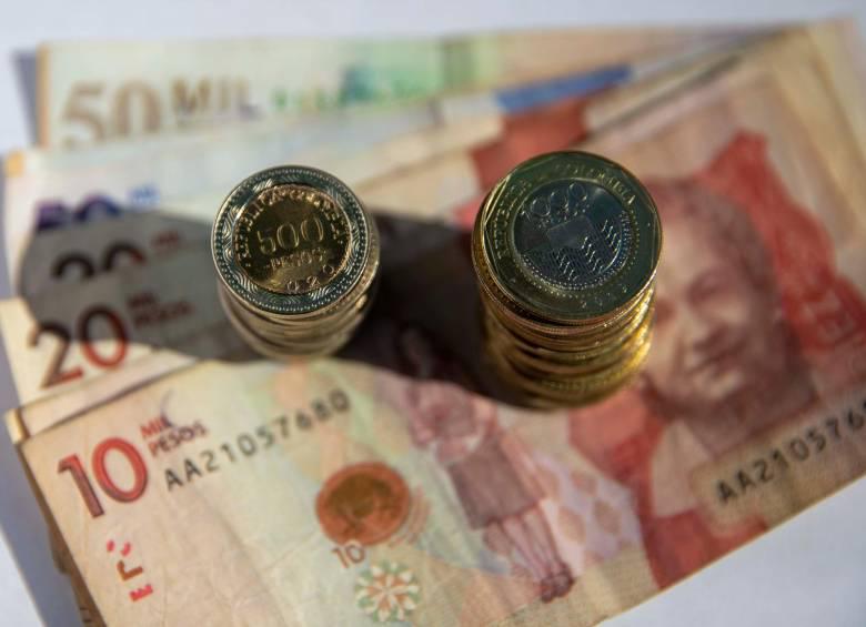 Aunque se proyecta que la tasa de intervención del Banco de la República podría cerrar 2025 en torno al 10,5 %, la reducción ha sido lenta, lo que obliga a las empresas a prepararse para dos posibles escenarios, según Heenan.